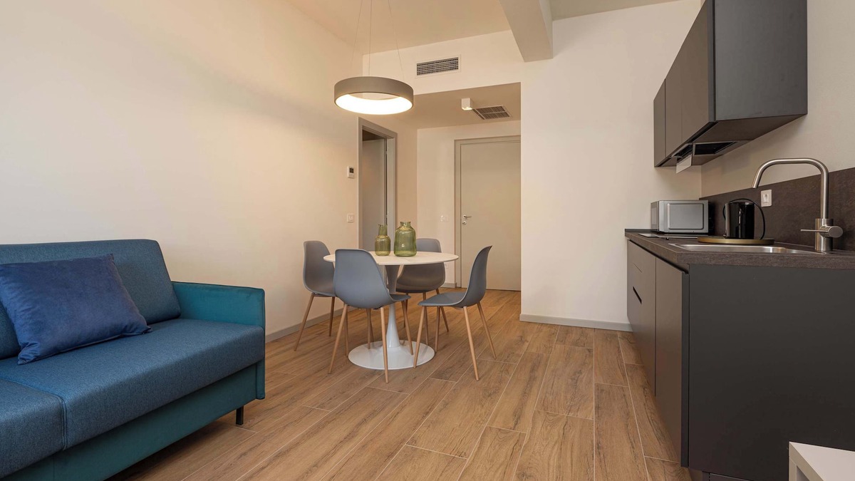 Ovest Apartment | MuBra Apartments - Unit 301