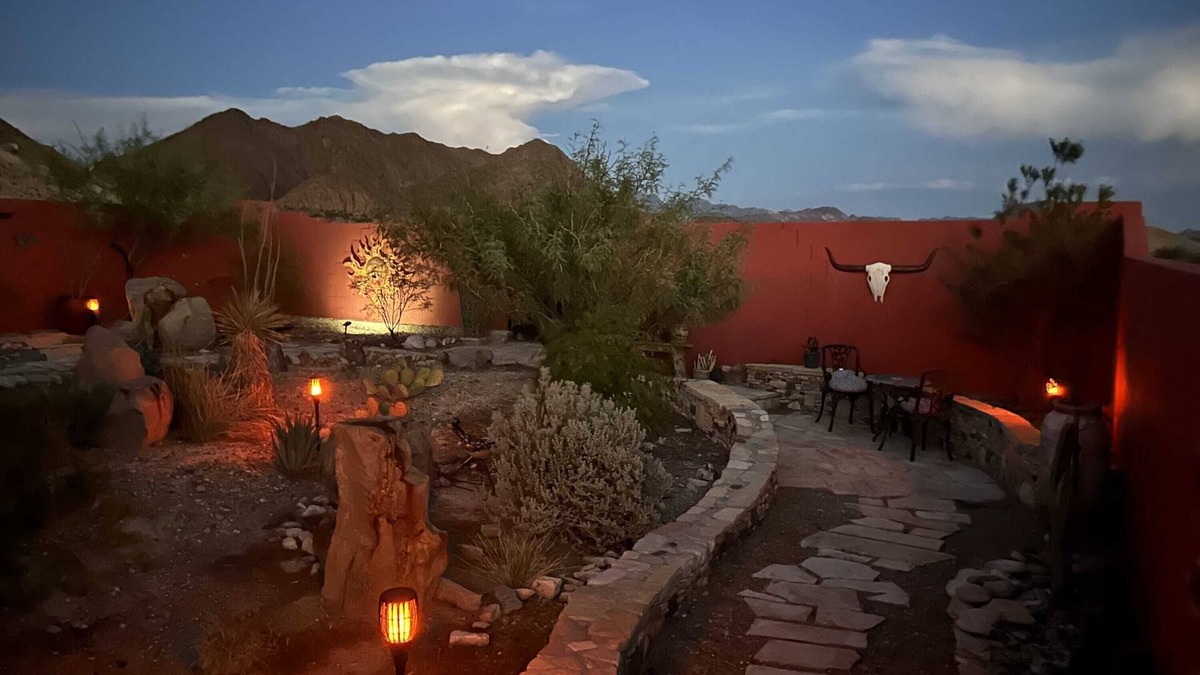 Study Butte-Terlingua House | Mucho Gusto PLUS Casita: 3br 3ba, 2.4 miles from BBNP