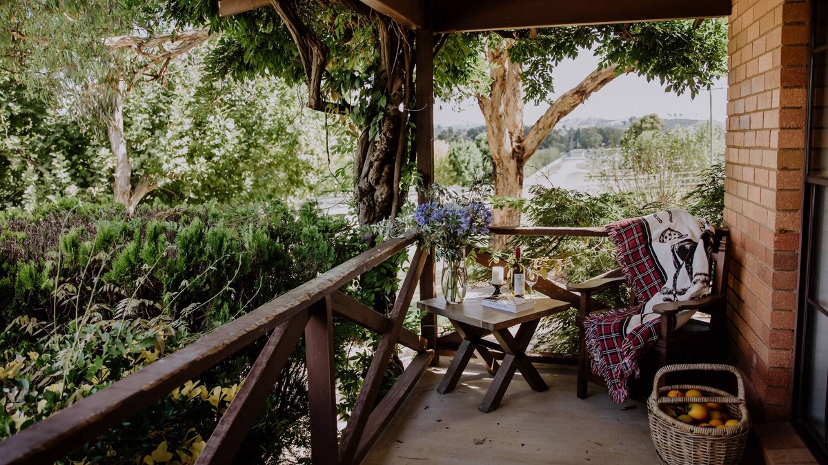 Menah Other | Mudgee-the Racetrack House-is Adjacent to the Racetrack, Hear the Thud of Hooves