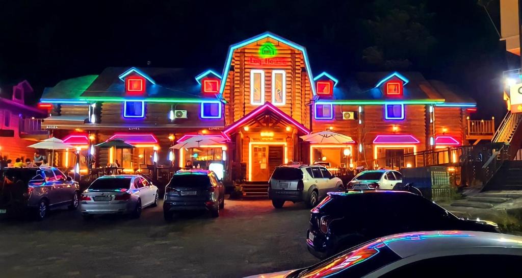 Seolcheon-myeon House | Muju Log House Pension