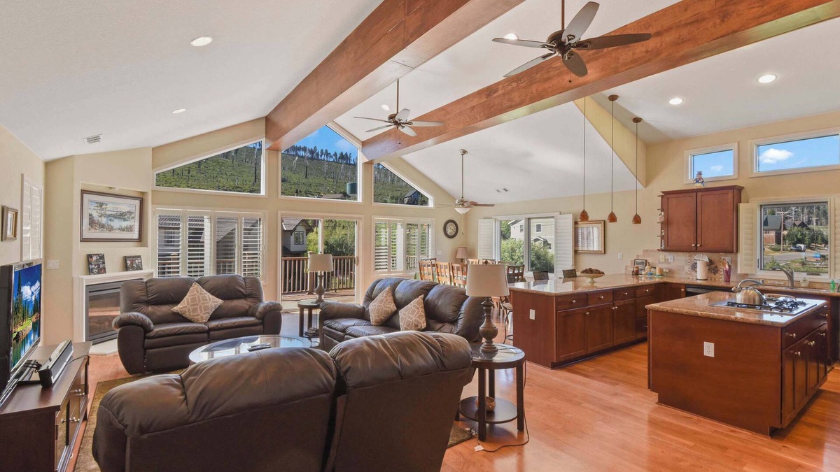 Mountain View Estates House | Mule Meadows Classy, Split Level South Tahoe Home!