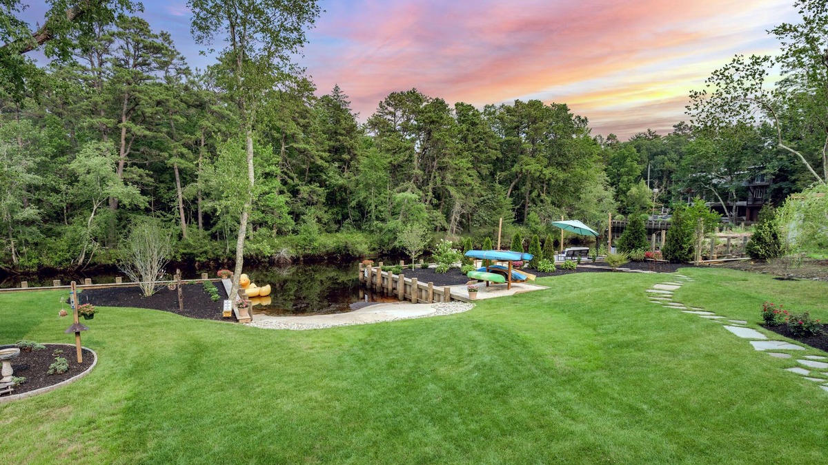 Elwood Cottage | Mullica River Cottage - Waterfront in Sweetwater, NJ Pine Barrens