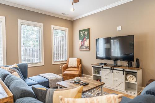 Southern Pines House | Mulligan Manor Downtown Southern Pines
