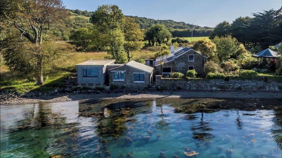 Dunbeacon House | Mulroe Cove - House