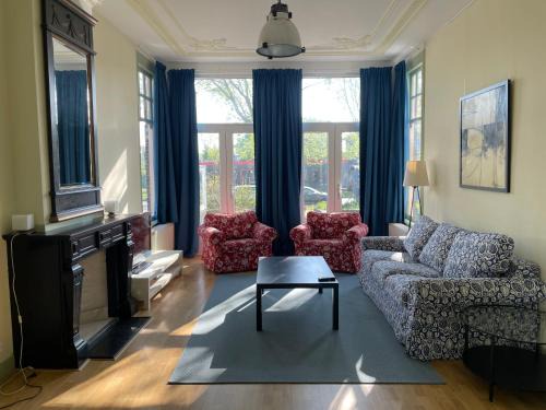 Scheveningen Apartment | Multatuli House by Hofstad Studios