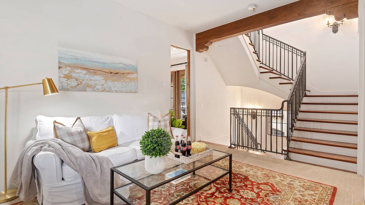 Lower State House | Multi-Level Downtown Luxury Home with Hot Tub!