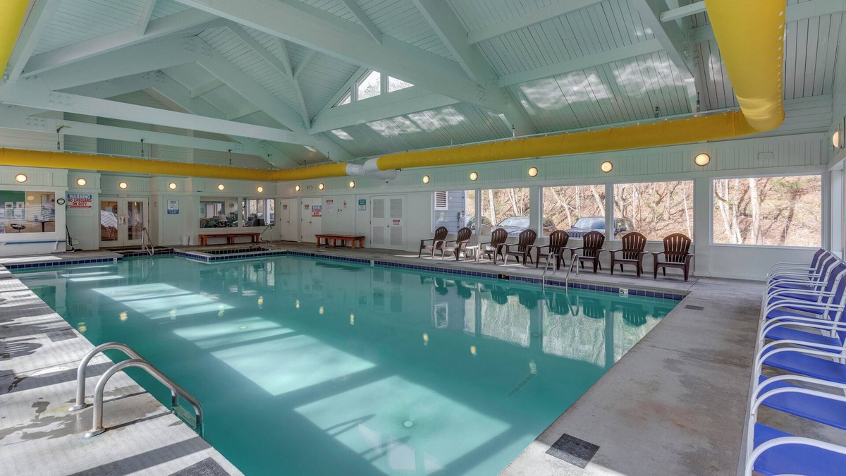 Basye Condo | Multi-Level Mountain Stay w/Pool