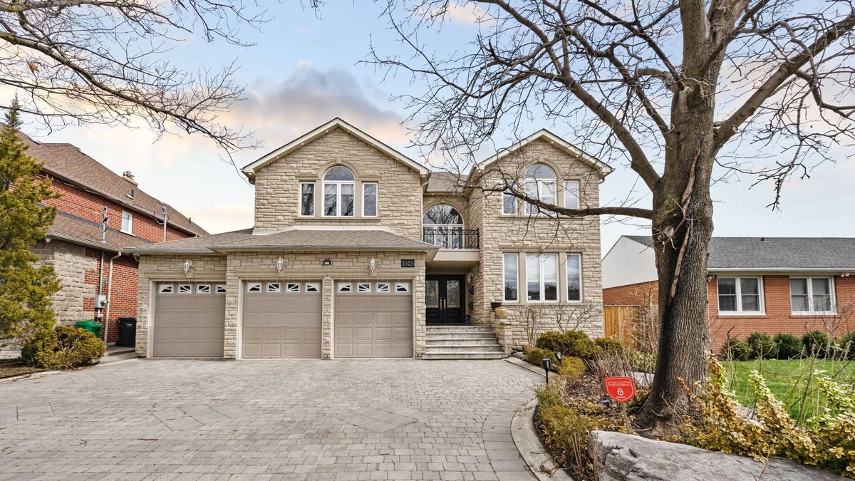 Fairview House | Multi-Story Luxury Home + Private Backyard