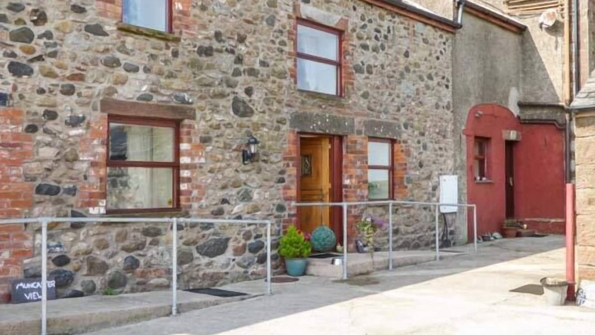 Holmrook Cottage | MUNCASTER VIEW, pet friendly, character holiday cottage in Ravenglass