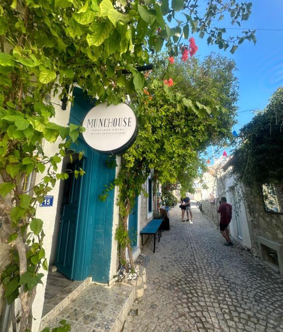 Tokoglu Hotel | Munch House