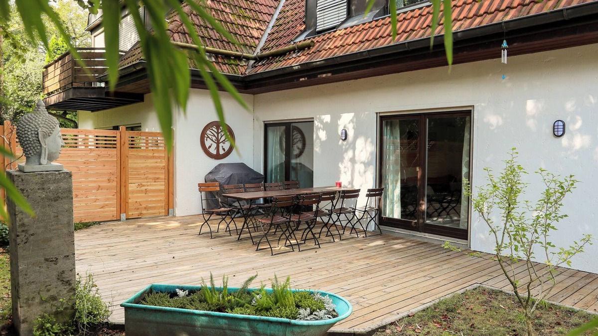 Am Waldfriedhof Apartment | Munich center just a 10-minute subway ride away: 130 m², 4 bedrooms, 2 bathrooms