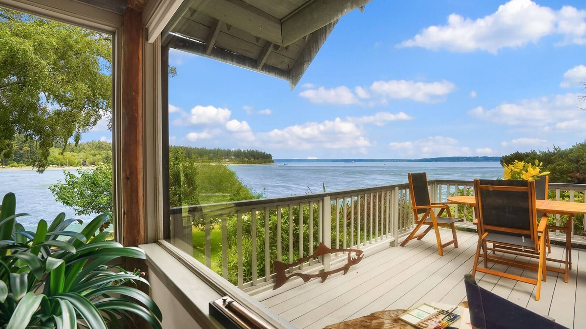 Rollingbay House | Murden Cove Water Front | Private Beach