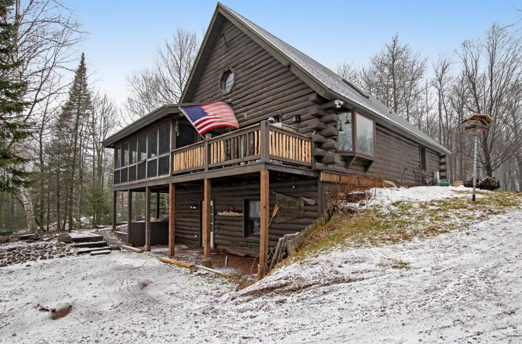 Presque Isle House | Murphy Lake House