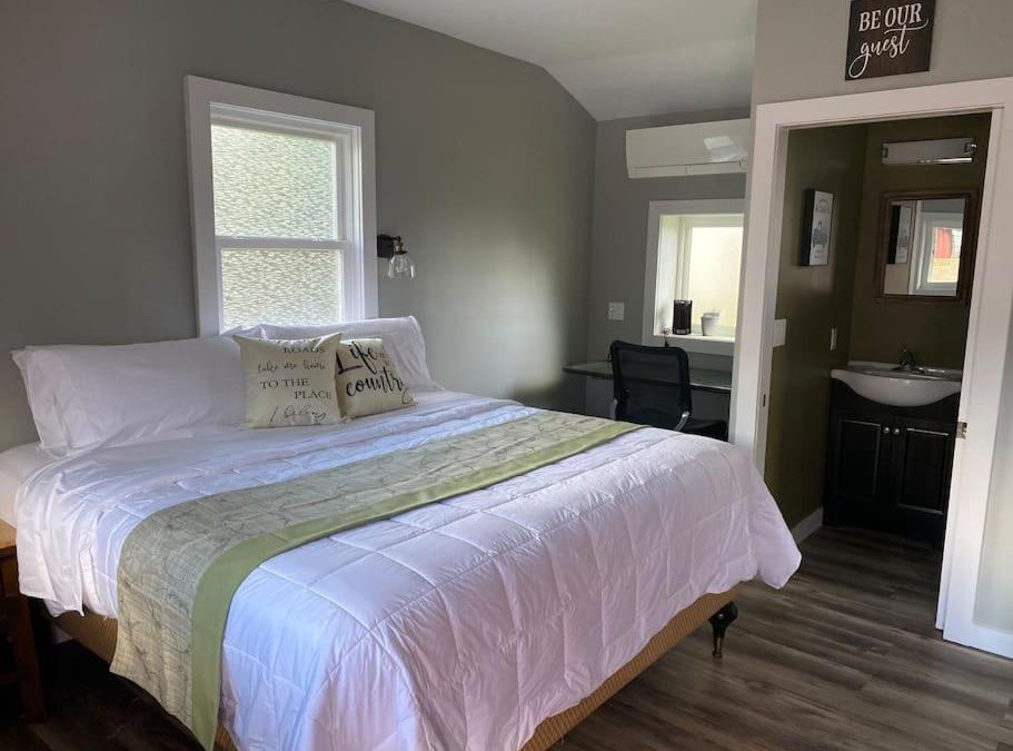 Catskill House | Murphys Law Inn 1