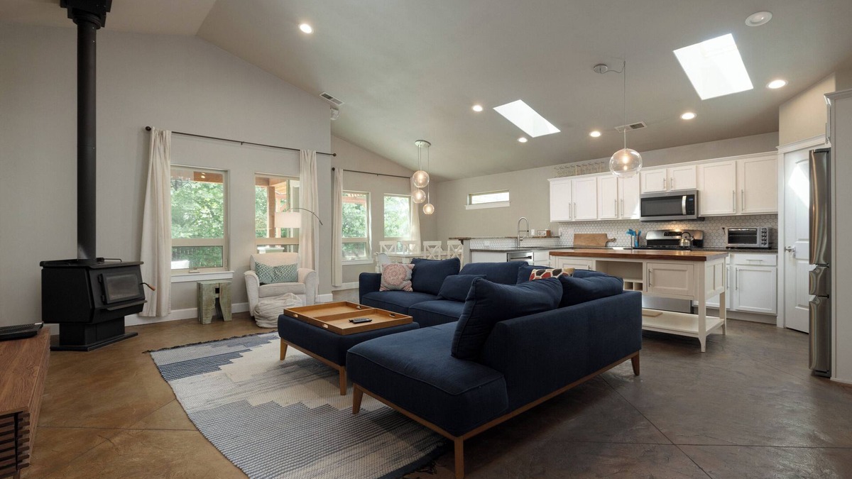 Boyd Acres House | Murphy’s Resort – Modern 3 BDR in Quiet Neighborhood! Pet Friendly!