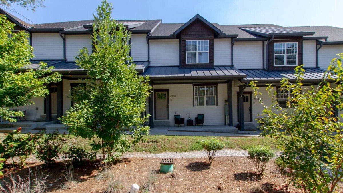 Historic Waverly House | Music City's Finest-Edgehill-2500 SQFT