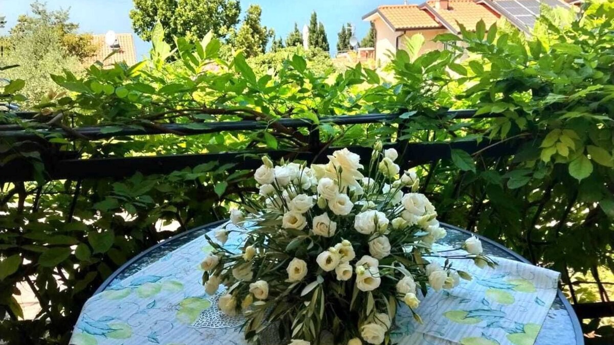 Torri del Benaco Villa | Musik suite with lake view