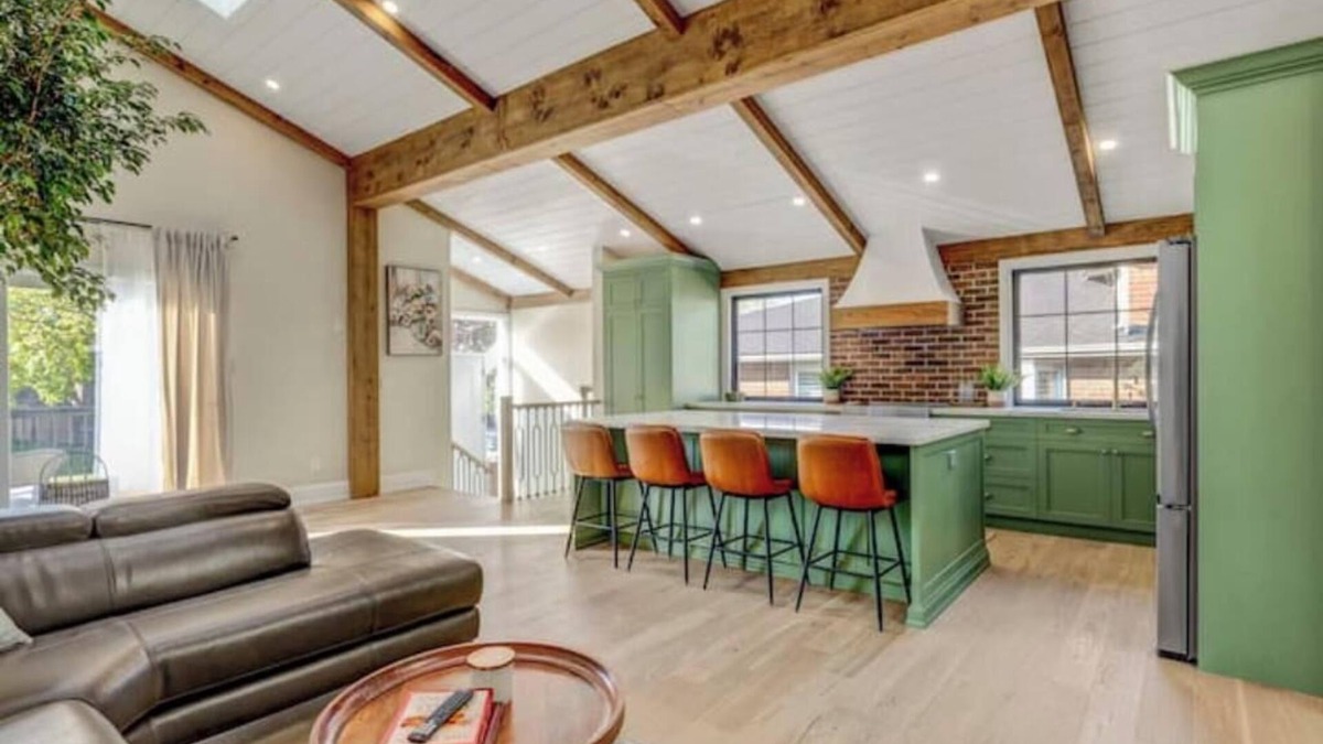 Rathwood Apartment | Muskoka Apt