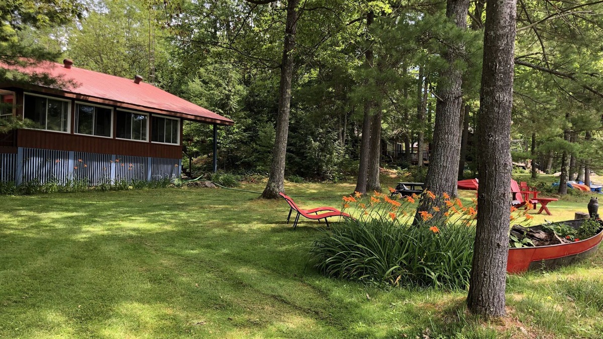Georgian Bay Cottage | Muskoka, Big Chute - your sunny cottage destination