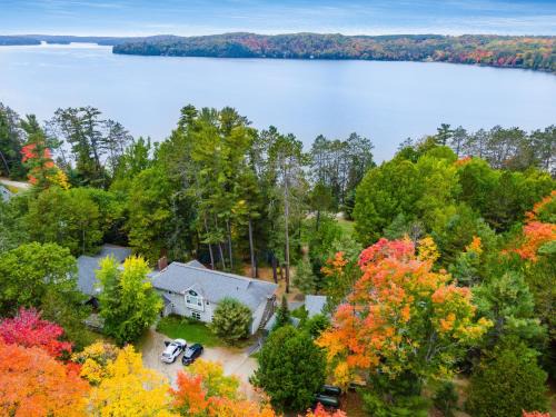 Dwight House | Muskoka Waterfront Retreat