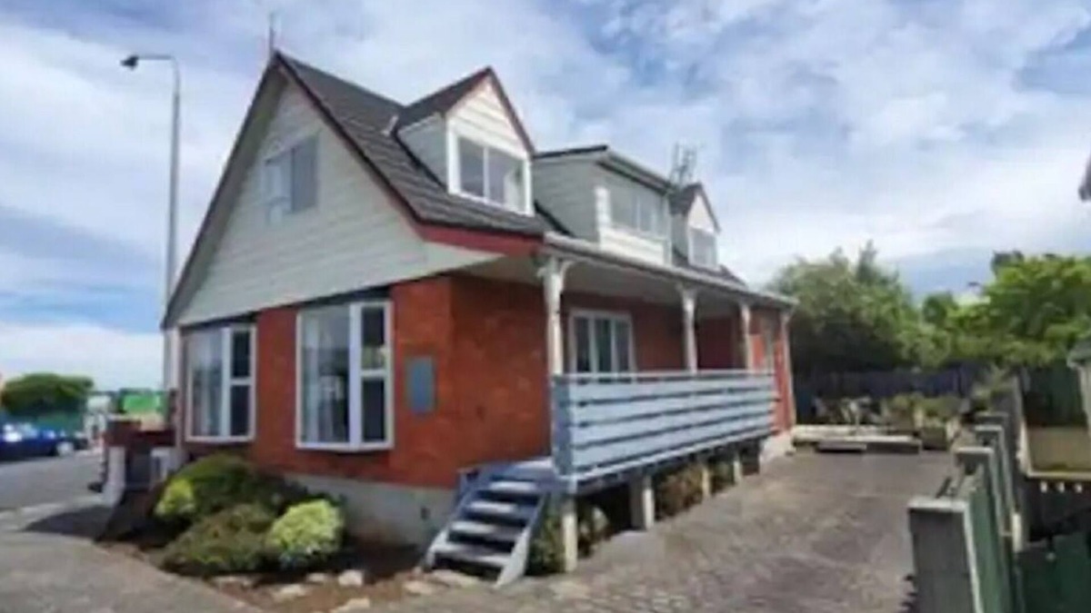 Musselburgh House | Musselburgh home for families and large groups