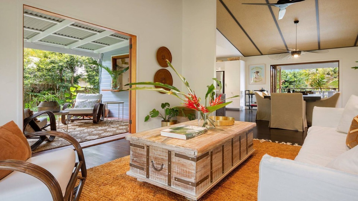 Bangalow House | Mustique - 3 BR Caribbean-inspired village retreat