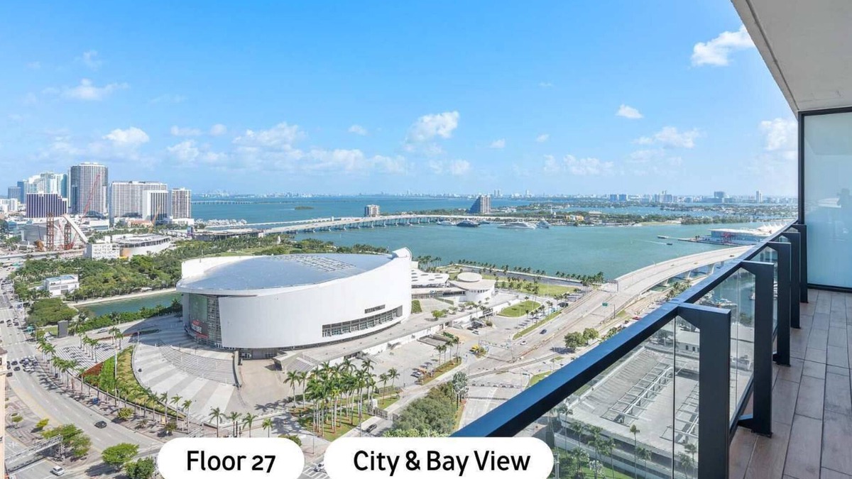 Downtown Miami Apartment | MVR - Stylish 3BR Escape in Downtown Miami