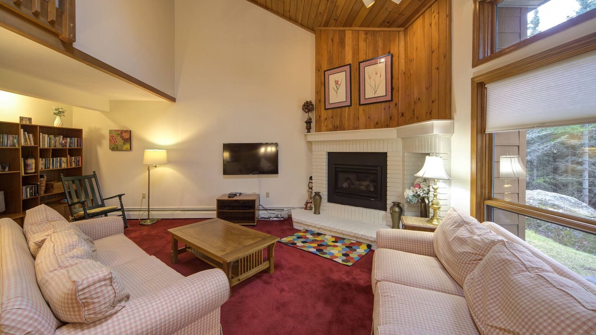 Bretton Woods Condo | MW6 Cozy 2 bedroom 2.5 bath condo ideally located at the Bretton Woods Resort!