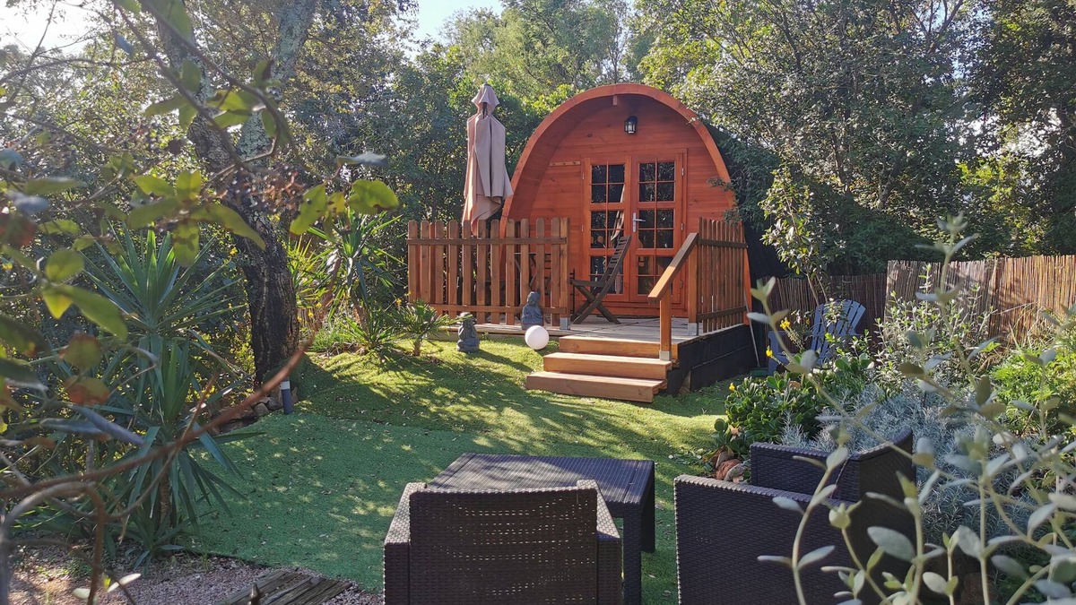 Porto-Vecchio Ski Chalet | My cabin at the bottom of the garden, a cosy, comfortable and intimate wooden cocoon.