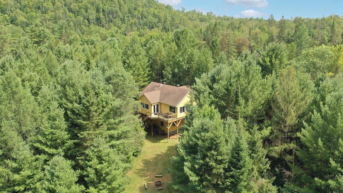 Amherst Cottage | My Chic Cabane 2 near Tremblant