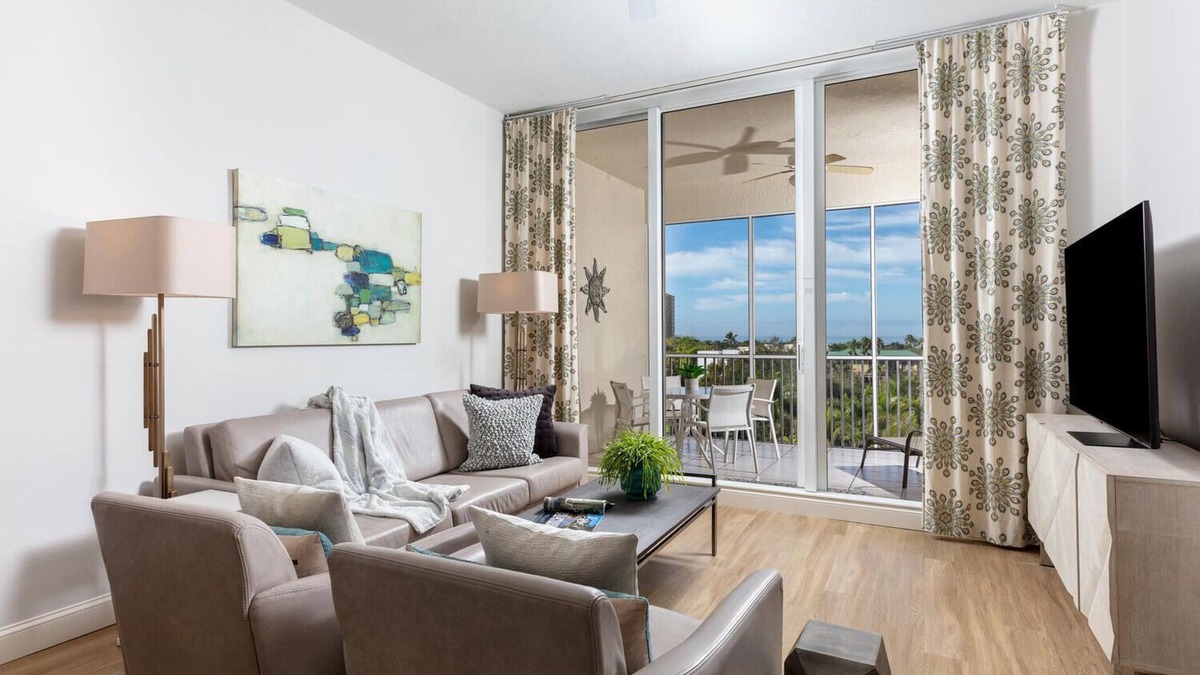 Vanderbilt Beach Condo | "My favorite apartment in Naples!"