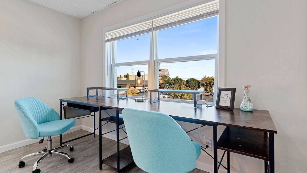 De Pere Apartment | My Happy Place 2 on Main Ave. De Pere