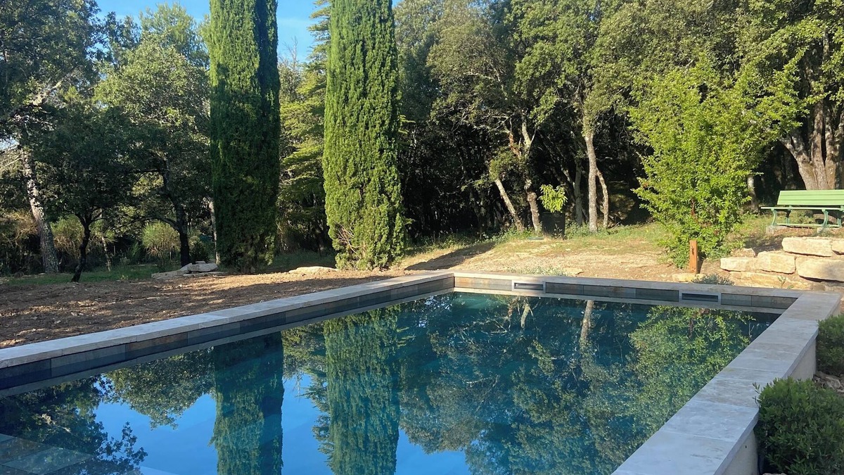 Peypin-d'Aigues House | My house in the luberon. In an oak wood, to enjoy Provence.