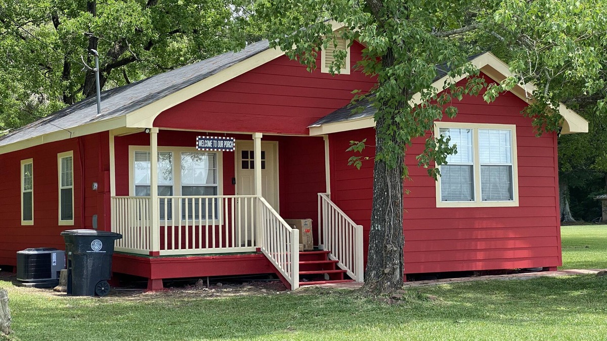 Baton Rouge House | My Lil Red House.