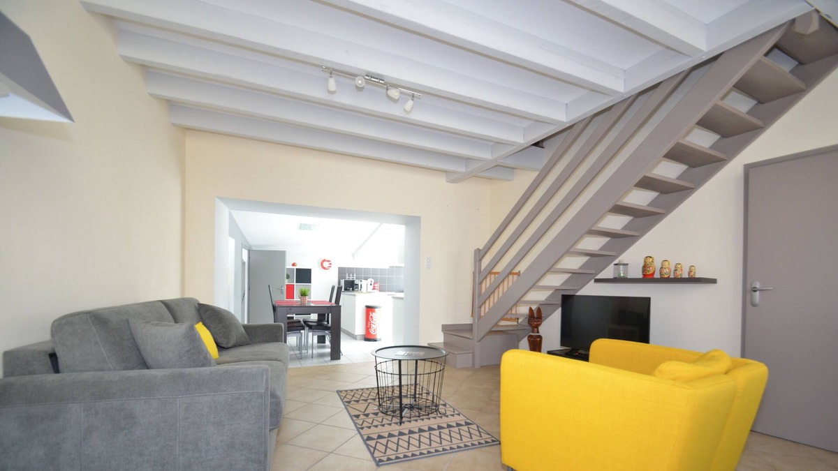 Saint-Laurent-sur-Sevre House | My penates next to Puy du Fou.
