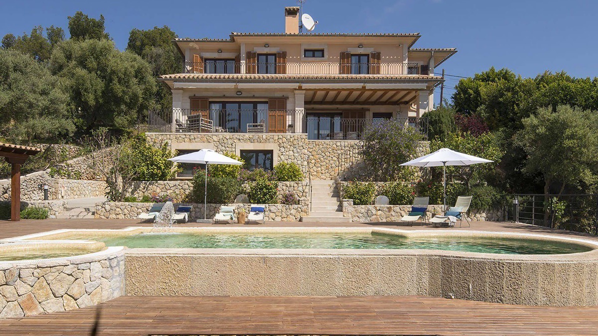 Palma de Mallorca Villa | My Rental Homes - Villa Bridgitte with sea view and private pool with jacuzzi