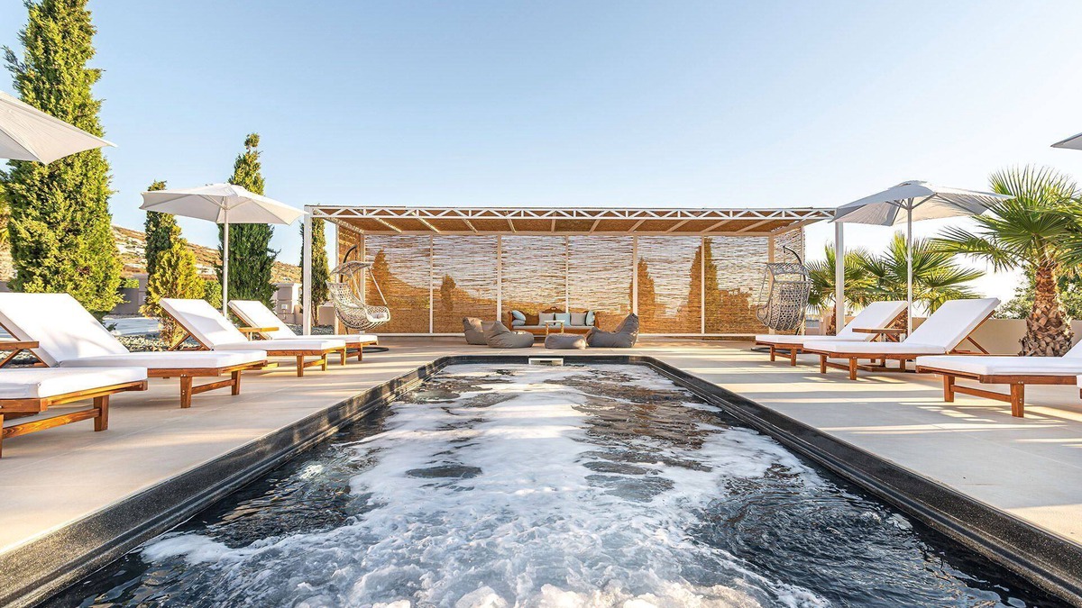 Kamari Villa | My Rental Homes | Villa Theo private pool and hot tub
