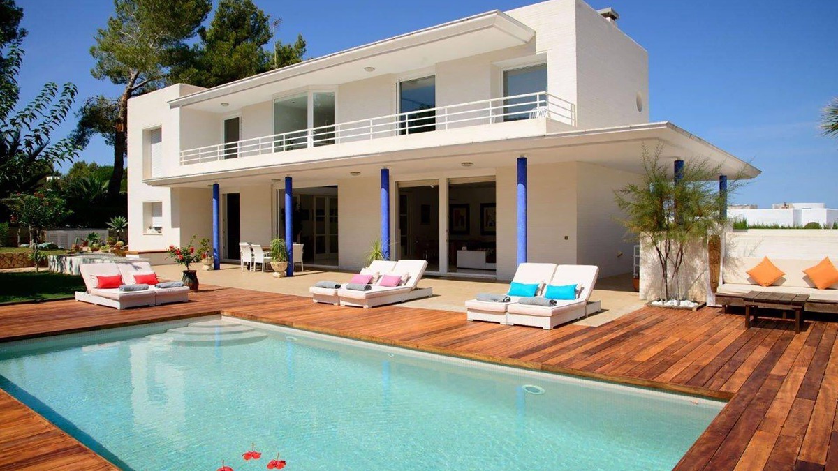 San Antonio Bay Villa | My Rental Homes - Villa Amelia with pool air conditioning and wifi