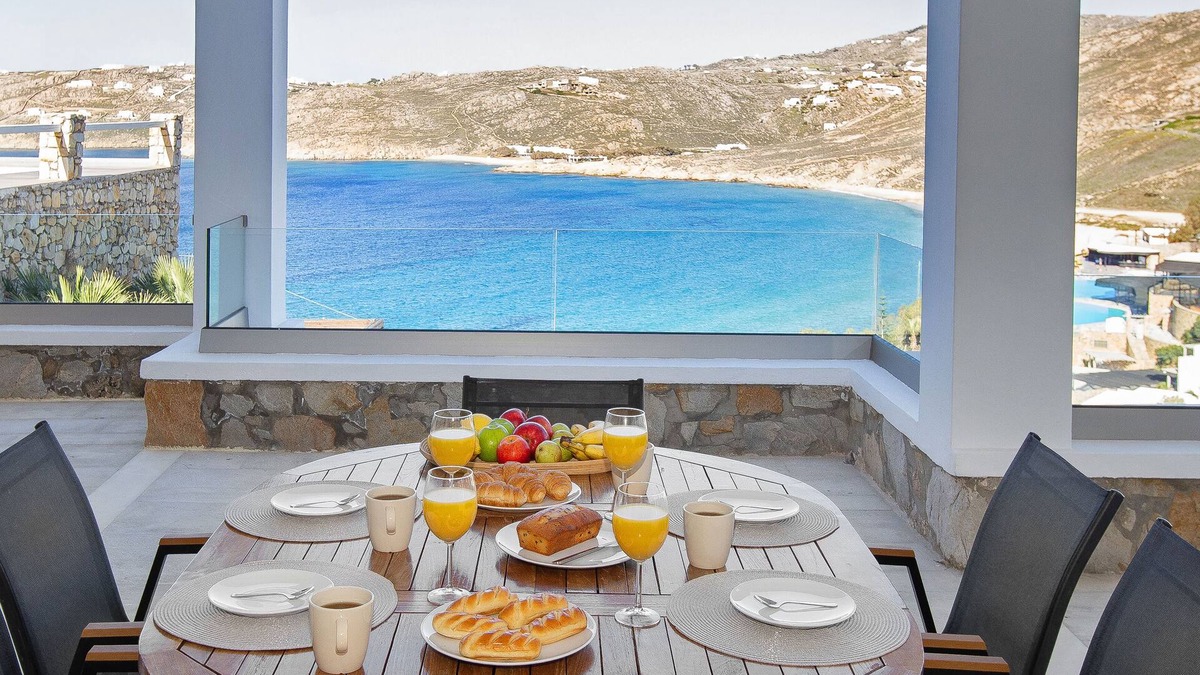 Elia House | Mykonian house in Elia beach by GHH