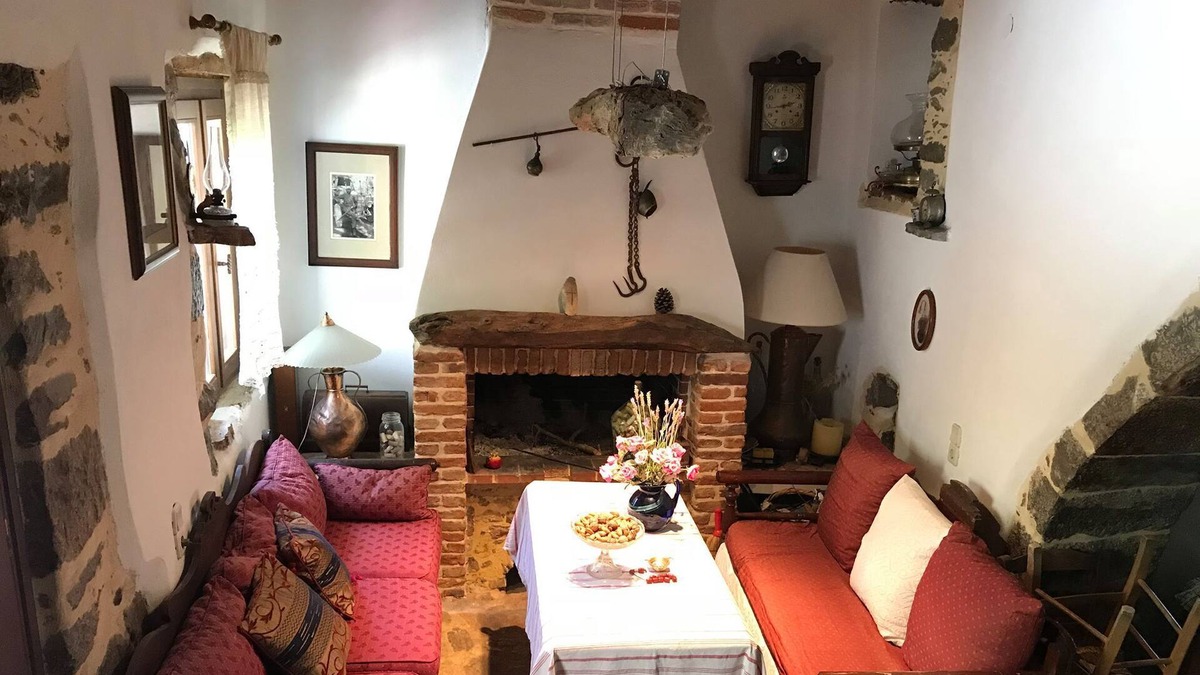 Minoa Pediada House | Mylopetra Traditional House