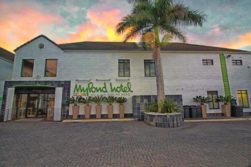 West Bank Hotel | MyPond Stenden Hotel
