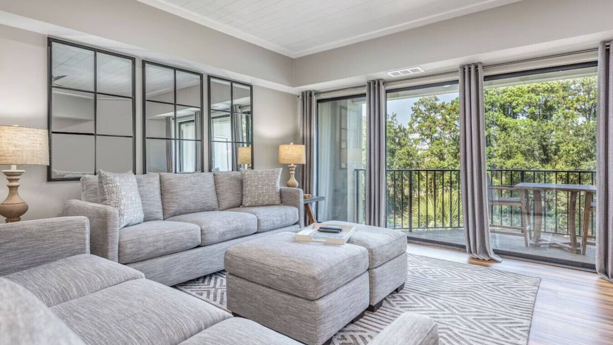 North Forest Beach Condo | MyStay at 307 Forest Beach Villas 2nd Row Pool Balcony