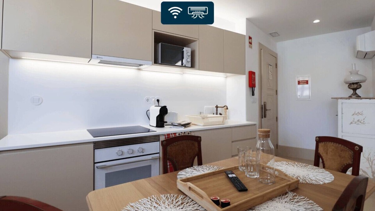 Penafiel House | MyStay - Casa Matriz Séc. XVI | Two Bedroom Suite