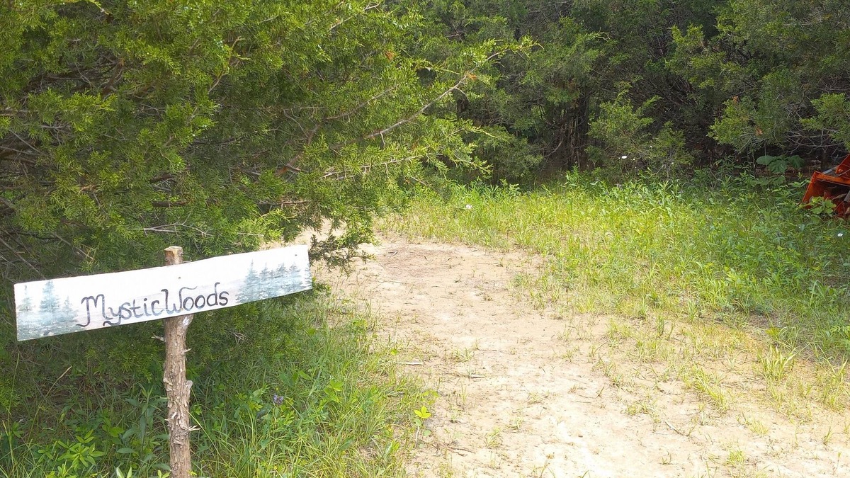 Elkland RV Rental | Mystic Woods @B Berry Farms