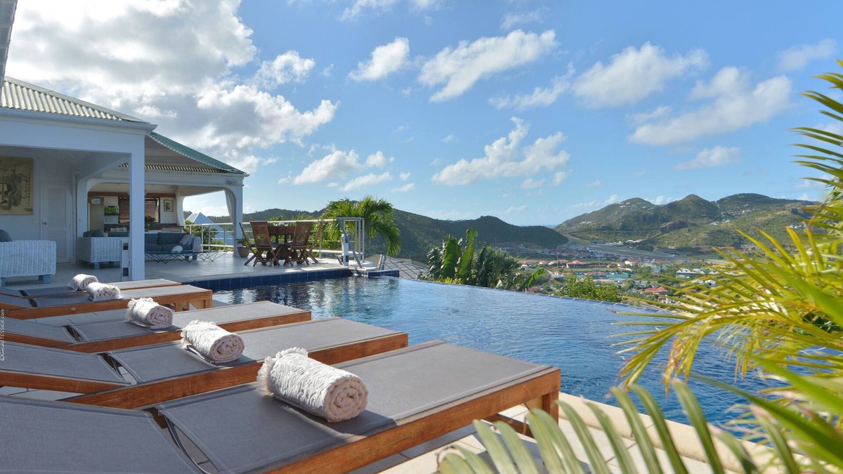 Morne de Depoudre Villa | MYSTIQUE - LUXURY VILLA AT THE HEART OF THE ISLAND