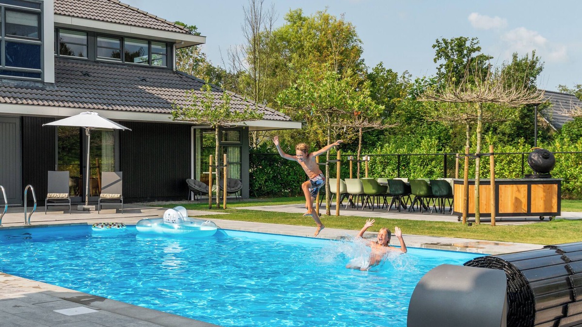Sondel House | Myvaya Villa with private Pool , Sauna, Hottub , 7 Sleepingrooms , 7 bathrooms .