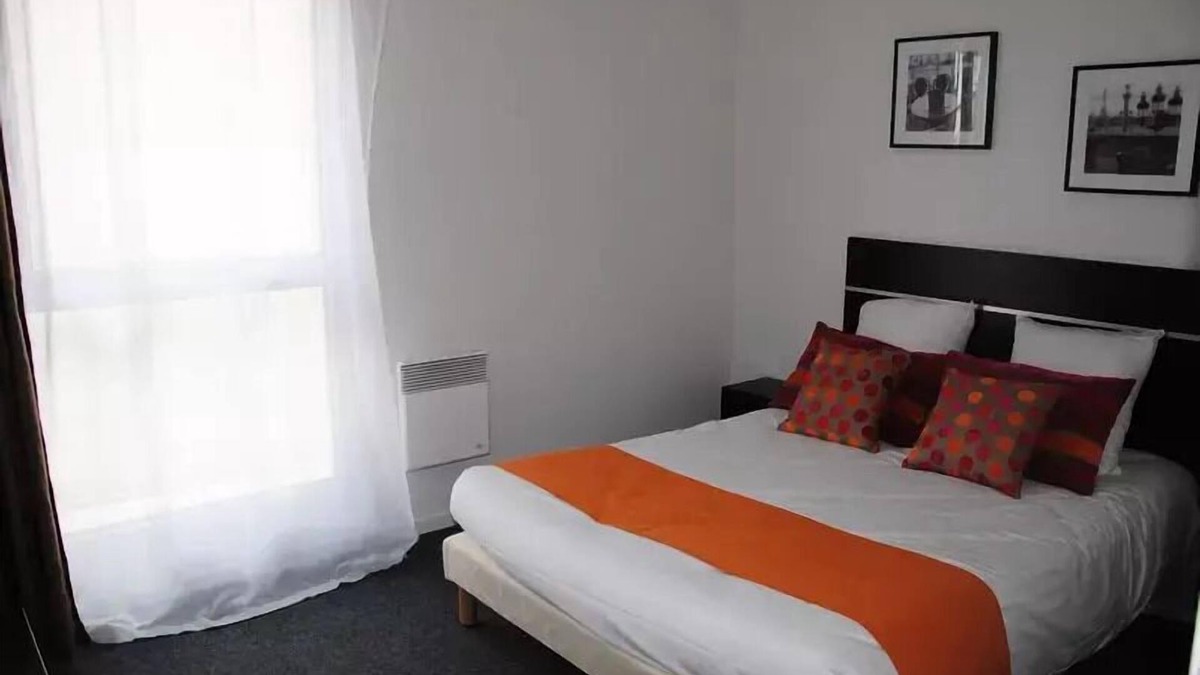 Saint-Pierre - Rene II - Bonsecours Apartment | Néméa Aparthotel Nancy* - 2 Rooms 4 People