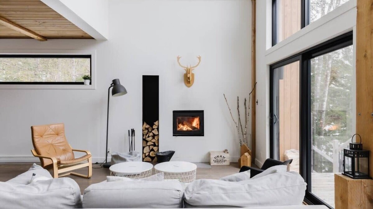 Chertsey Ski Chalet | Nômade - Spa, private lake access & stunning views
