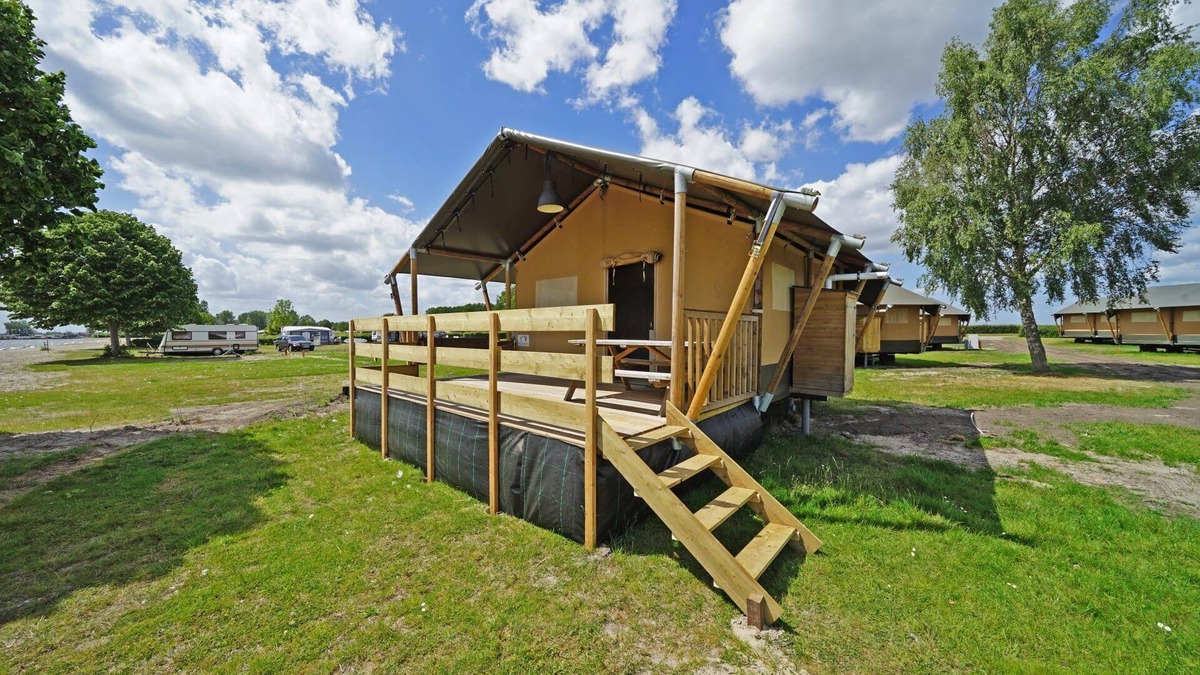 Biddinghuizen Cabin | n/a
