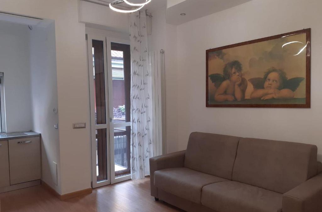 Gorla Apartment | n&ghomesweethome RaffaelloElegante appartamento ideale casa vacanze affari
